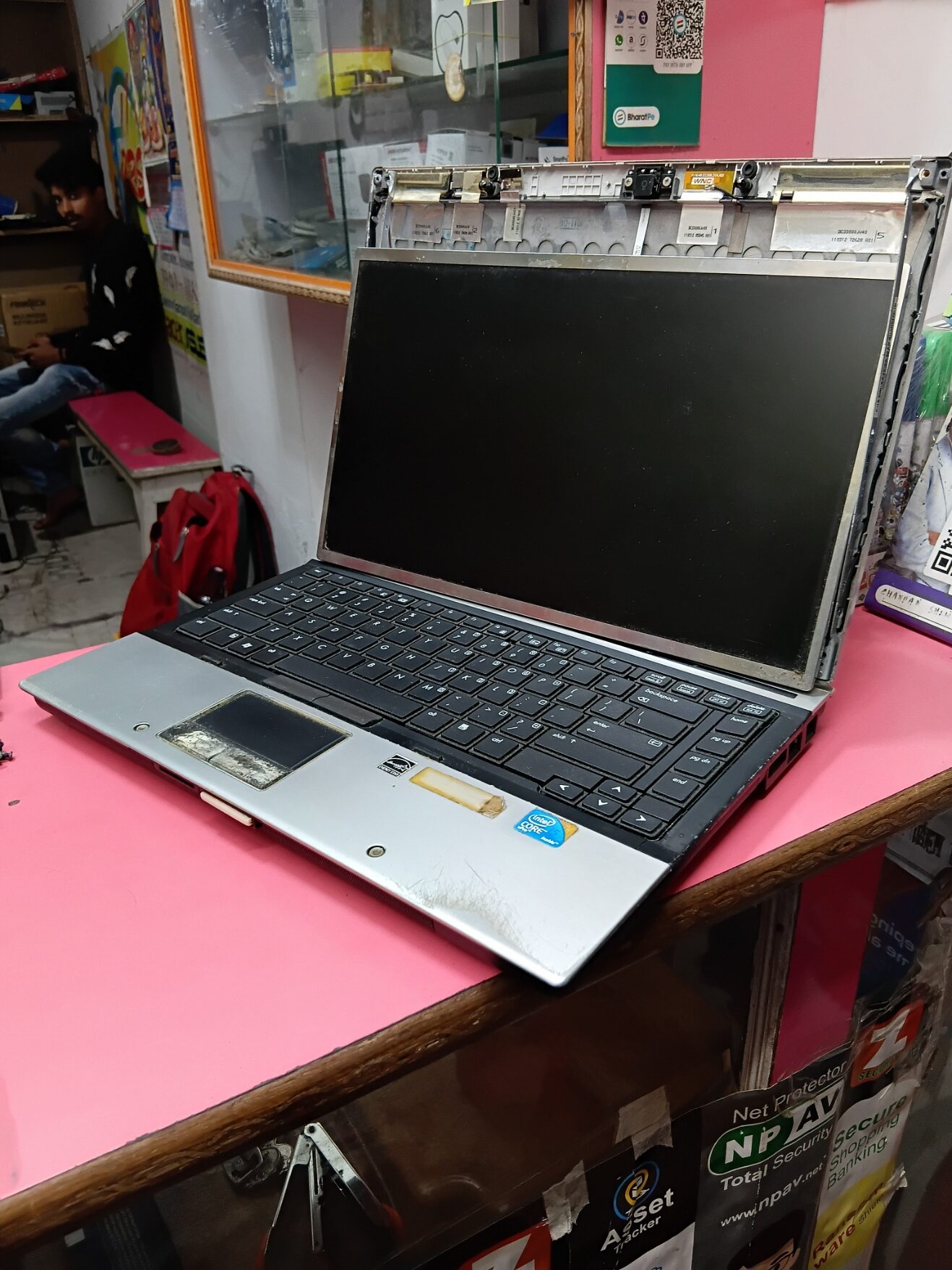 Laptop Screen Repair Service